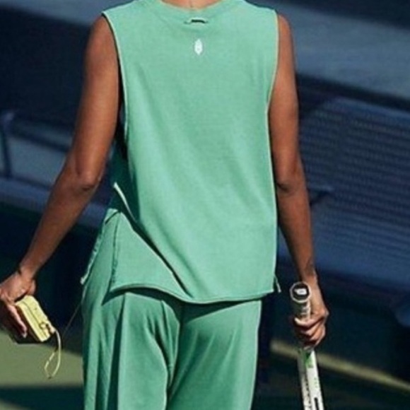 Free People x FP Movement Hot Shot Relaxed Set TOP ONLY - Picture 3 of 4